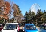 イオンの駐車場と併用。来場者の車の中に千葉県のライバルミニーちゃんのヘアバンドが見える。っく。