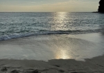 夕日が落ちる際の白良浜
