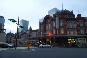 夕刻が近づくとまた違う雰囲気／東京駅