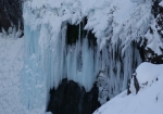 凍ったフレペの滝