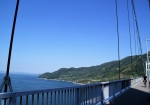 絶景のとびしま海道を堪能できる豊浜大橋。サイクリングも羨ましい・・・。