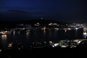 港と向かい側の夜景